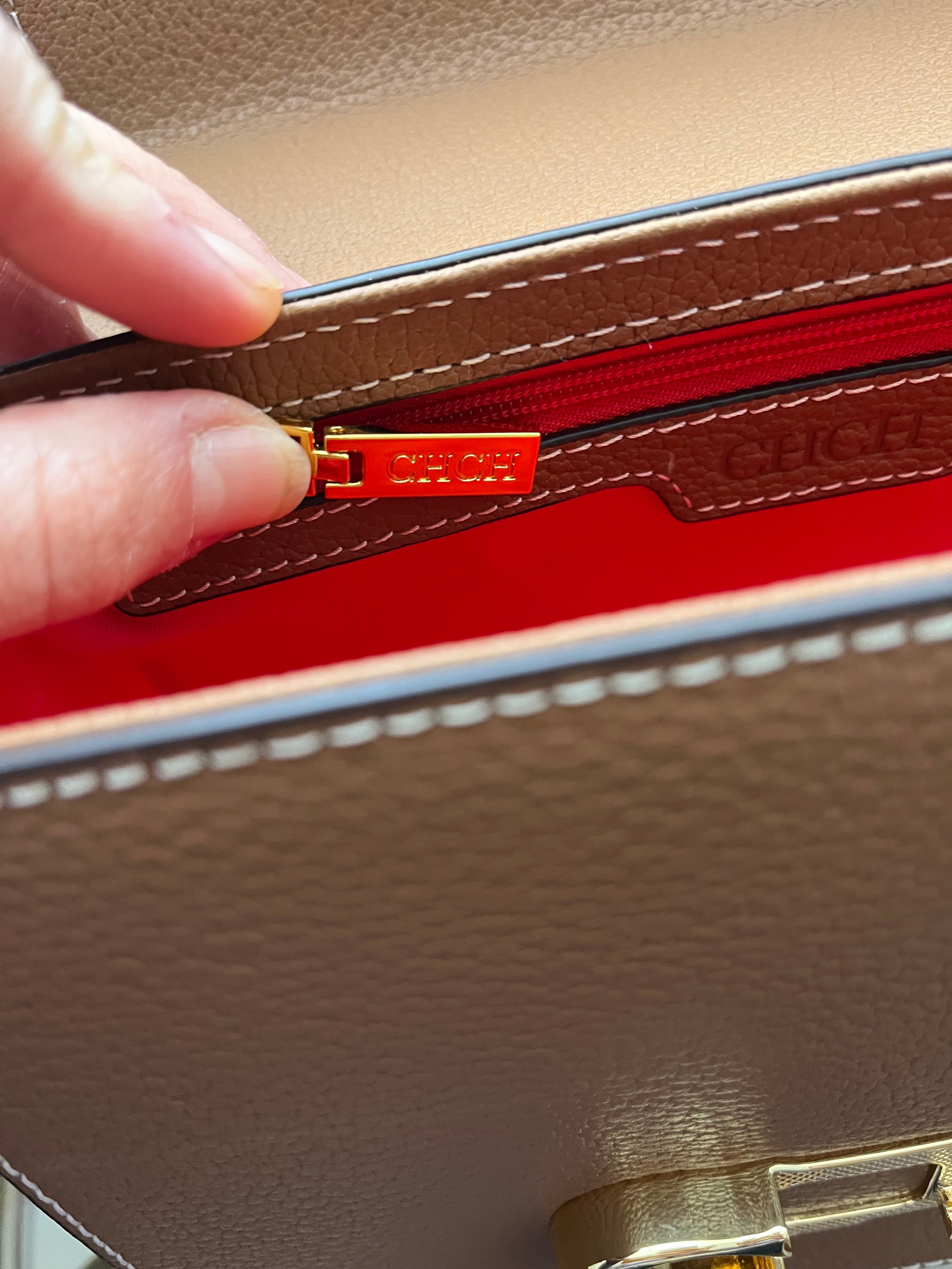 Cartera CH Insignia