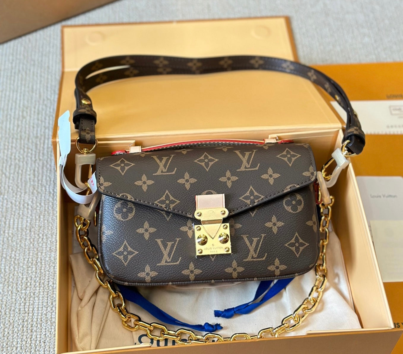 LV