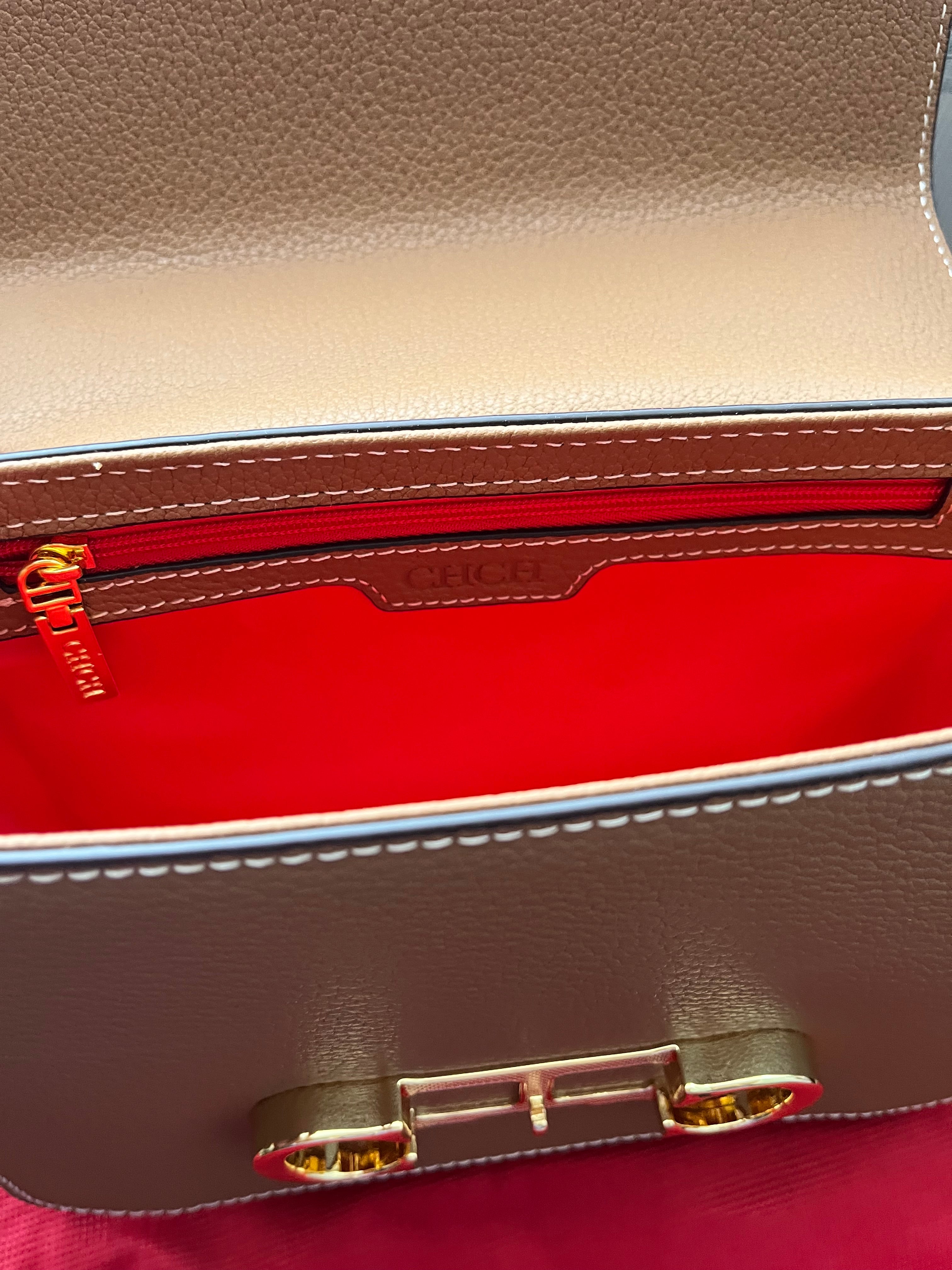 Cartera CH Insignia